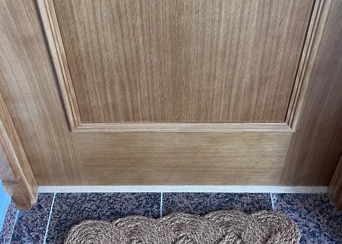 El Carabinero Wifi Ac Familias Y Parejas * Коніль-де-ла-Фронтера